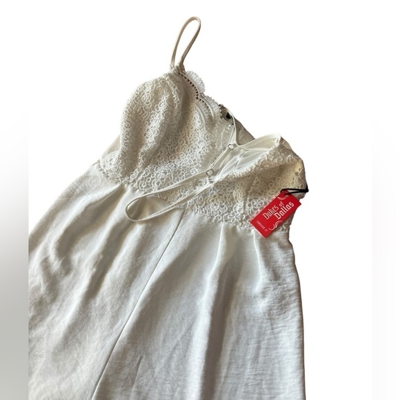 forever 21 Dukes of Dallas white romper - Picture 3 of 6